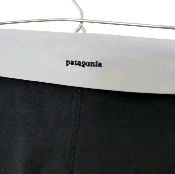Patagonia Calma Capris Women's L Black White Foldover Waistband Cropped Active - Picture 6 of 14